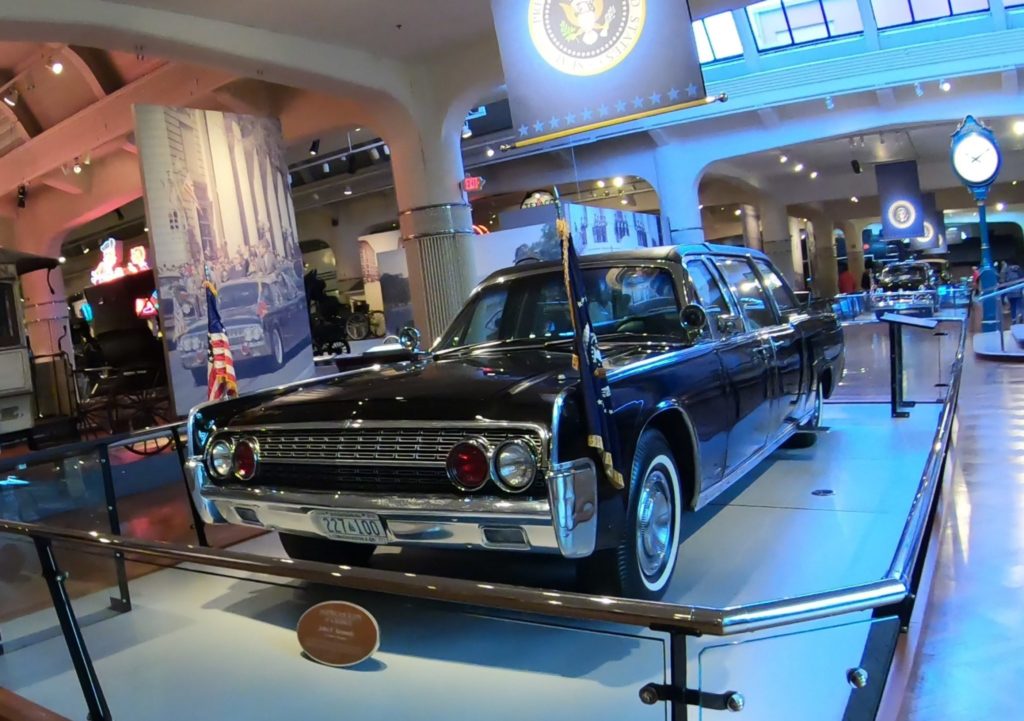 車好き必見 デトロイト フォード博物館観光 展示物を徹底解説 オレンジ日誌